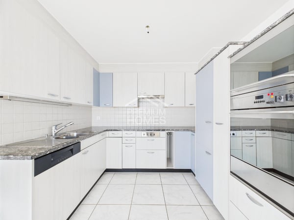 MISS BÄCH - WOHNOASE MIT SEESICHT 3