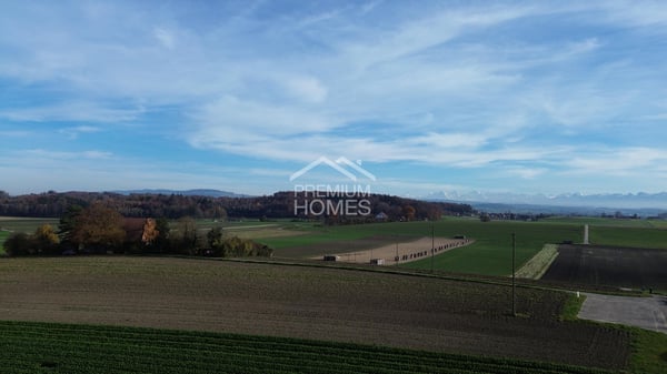 Bauland mit bestehendem Haus 3