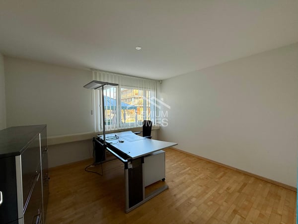 Flexible Bürofläche mit Charme! 12