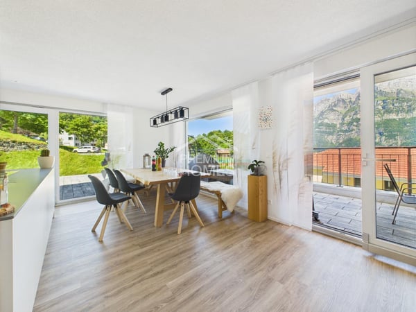 Neuwertiger Wohn(r)traum mit Seeluft und Gipfelblick 2