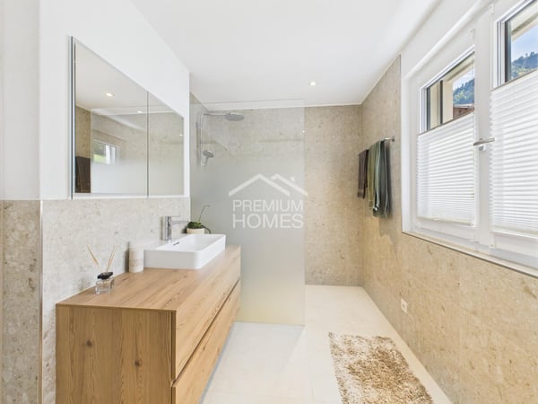 Neuwertiger Wohn(r)traum mit Seeluft und Gipfelblick 9