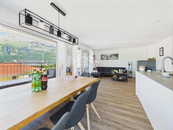 Neuwertiger Wohn(r)traum mit Seeluft und Gipfelblick 3