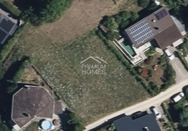 Directement au bord du lac avec projet de construction existant 4