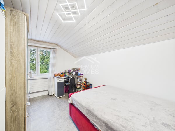 Attraktives Bauland mit bestehendem Haus 10