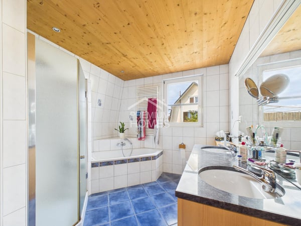 Familienidylle an ruhiger Lage 6