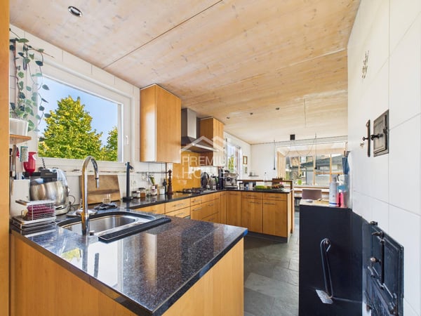 Familienidylle an ruhiger Lage 4