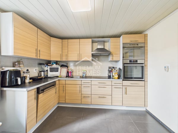 Charmantes Mehrfamilienhaus mit Ausbaupotenzial 4