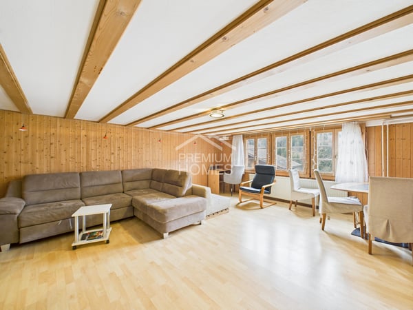 Historisches Chalet mit Garten - Natur, Charme & Investitionspotenzial 2