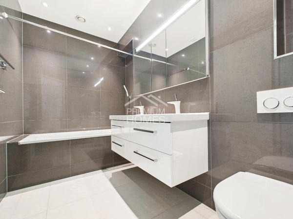 EIN SCHMUCKSTÜCK DER BESONDEREN ART 7