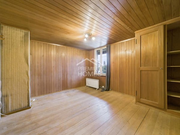 Vielseitiges Mehrfamilienhaus mit Ausbaupotenzial und bewilligter Erwe 11