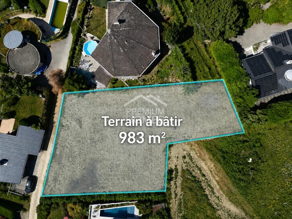 Directement au bord du lac avec projet de construction existant 6