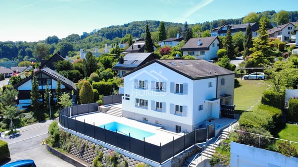Saniert & mit Pool - Zürich ganz nah 1