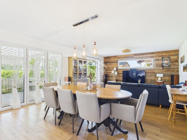 Villa familiale moderne avec grand jardin 2