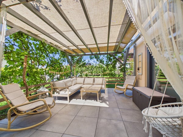 Villa familiale moderne avec grand jardin 1