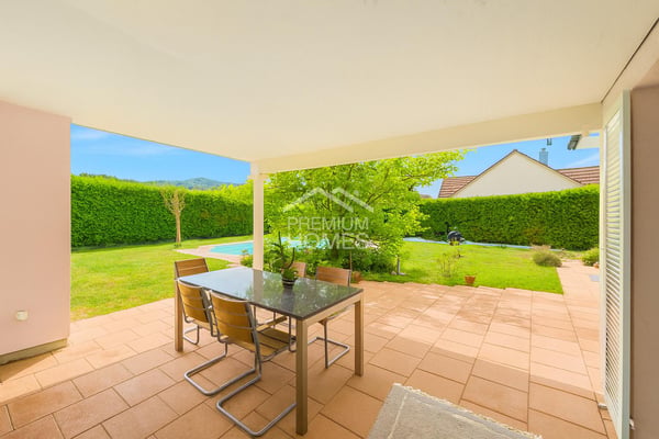 Pool, Garten, Privatsphäre - exklusive Liegenschaft mit Stil 8