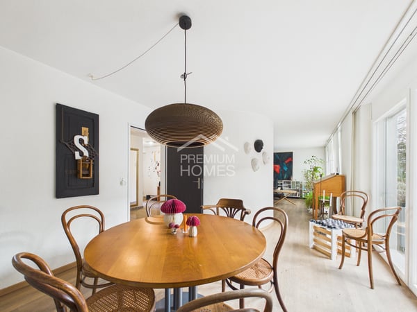 Familienparadies mit Einliegerwohnung und viel Platz 3