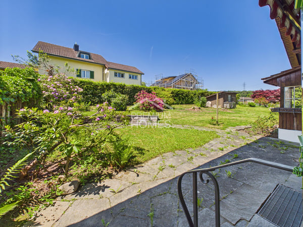 Chalet-Flair mit traumhafter Gartenidylle 5