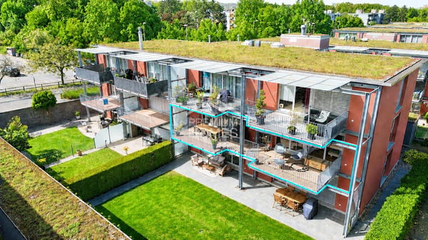XXL-Balkon mit modernem Wohngefühl 1