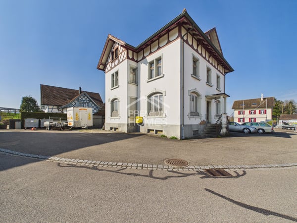 Charmantes Wohn- & Gewerbeobjekt mit grossem Entwicklungspotenzial 2