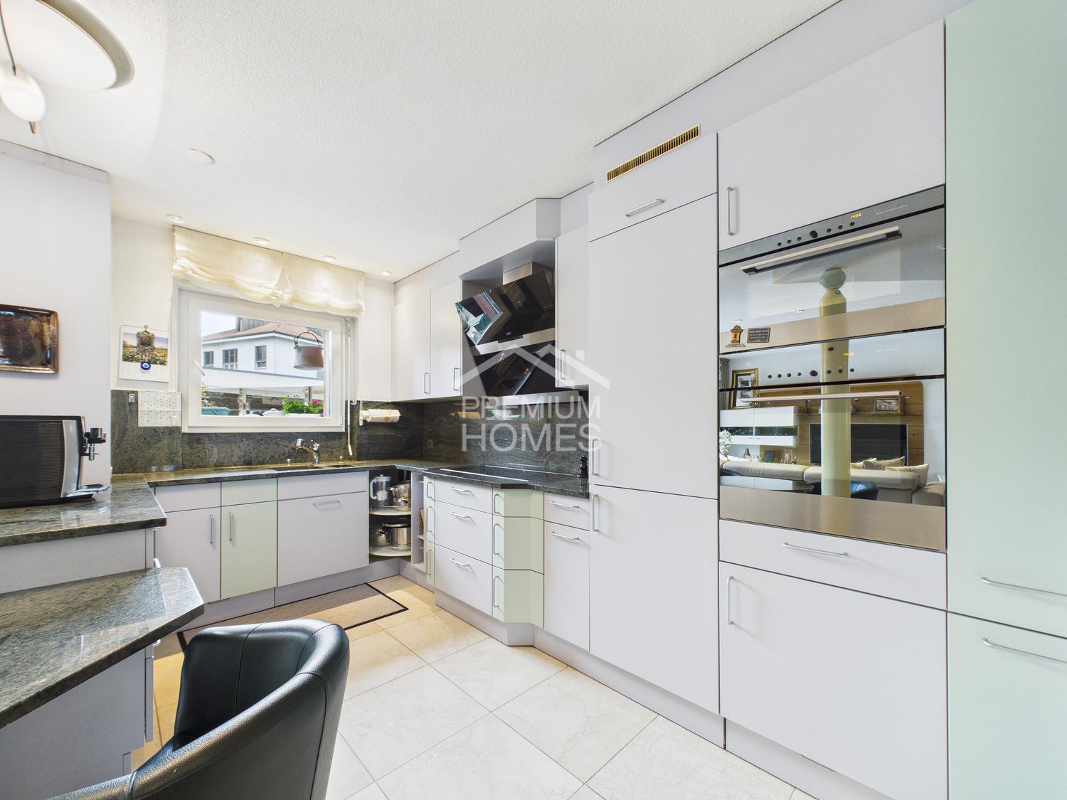 Immobilie in Kirchberg Be - Stilvolle Duplex-Residenz mit privatem Garten - Bild 2
