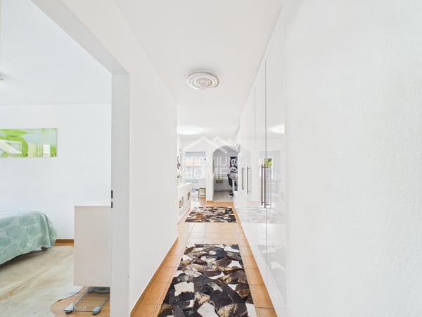 Modernes Wohngefühl mit viel Platz im Herzen von Goldau 4