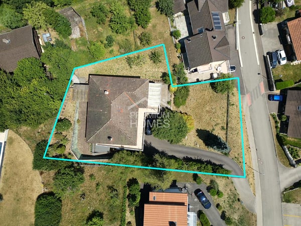 Vue sur le lac, villa à rénover ou projet immobilier d'exception 1