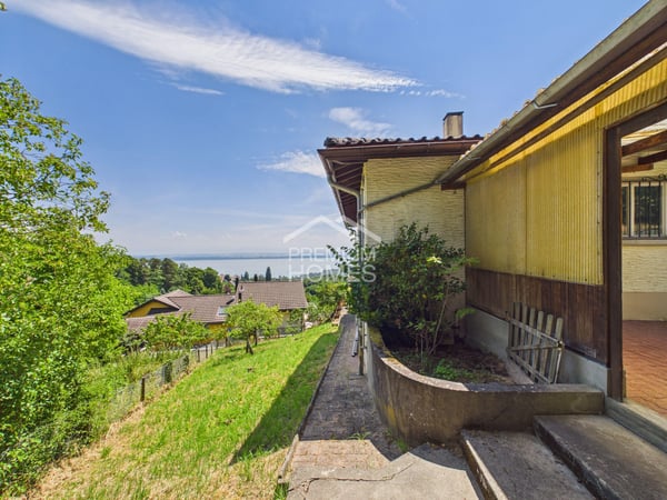 Vue sur le lac, villa à rénover ou projet immobilier d'exception 1