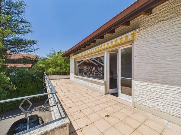 Vue sur le lac, villa à rénover ou projet immobilier d'exception 5