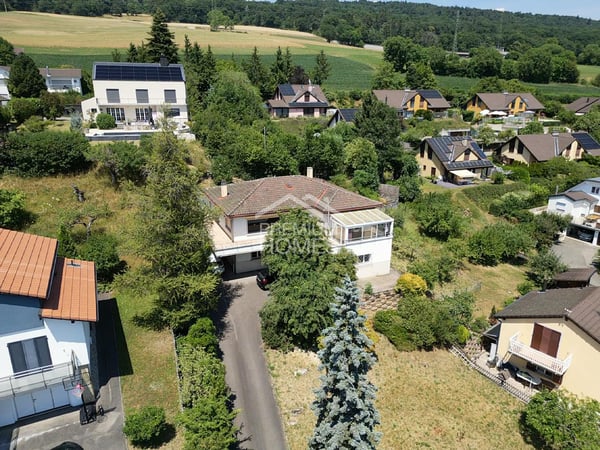Vue sur le lac, villa à rénover ou projet immobilier d'exception 3