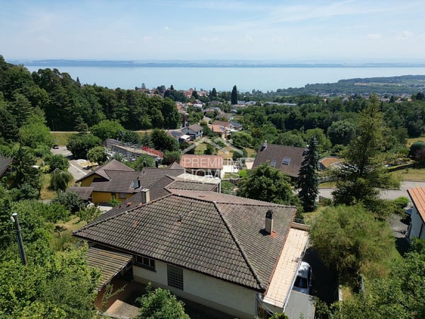 Vue sur le lac, villa à rénover ou projet immobilier d'exception 2