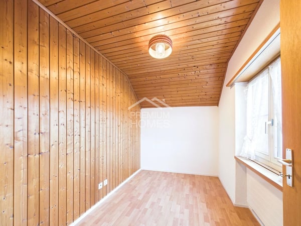 Doppeltes Potenzial: Ein Haus bezugsbereit, eines zur Neugestaltung 5