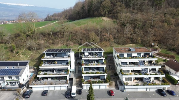 Terrassenhaus mit beeindruckender Panoramaaussicht 9
