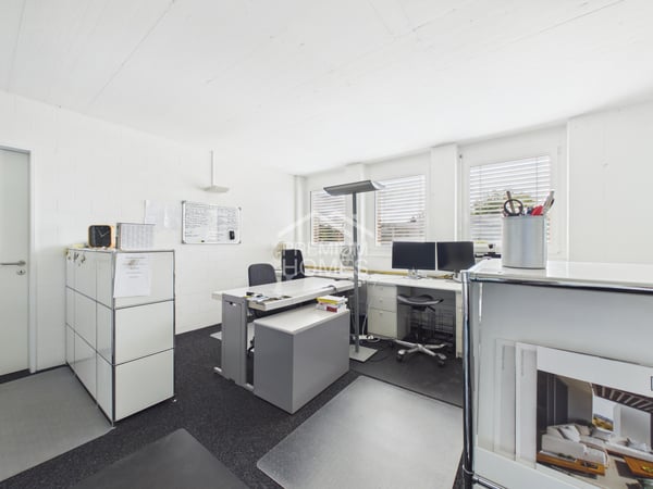 Gewerbe im 2 OG mit Lager und Dachterrasse 7