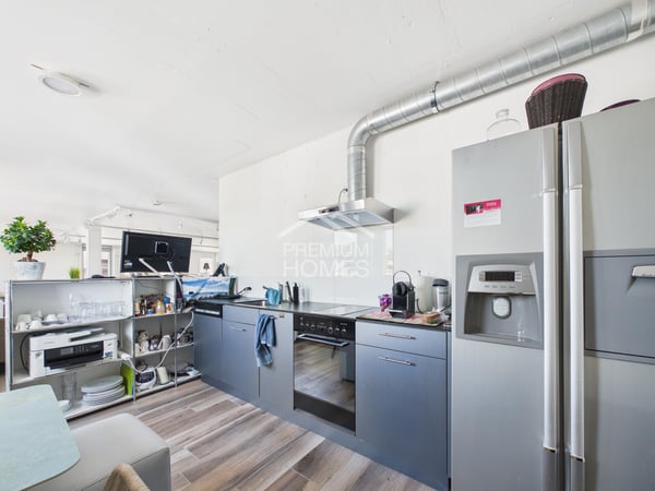 Gewerbe im 2 OG mit Lager und Dachterrasse 10
