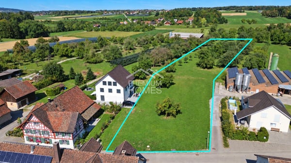 Grosszügiges Bauland für Familien, Investoren und Projektentwickler 1
