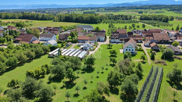 Grosszügiges Bauland für Familien, Investoren und Projektentwickler 3