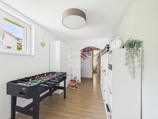WO KINDERLACHEN ZU HAUSE IST 9