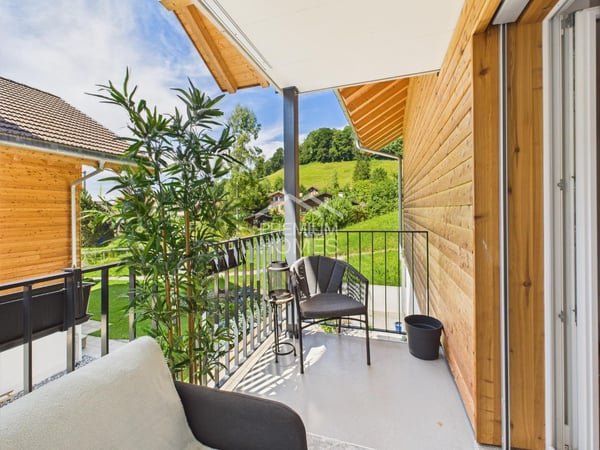 Ein Zuhause mit Niesenblick - grosszügige 5.5-Zimmer-Maisonette! 9