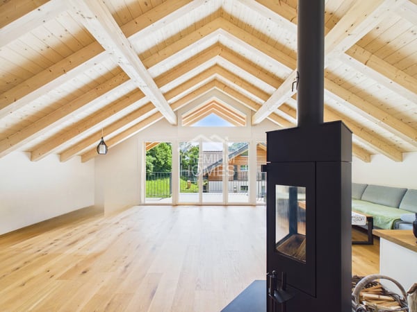 Ein Zuhause mit Niesenblick - grosszügige 5.5-Zimmer-Maisonette! 1