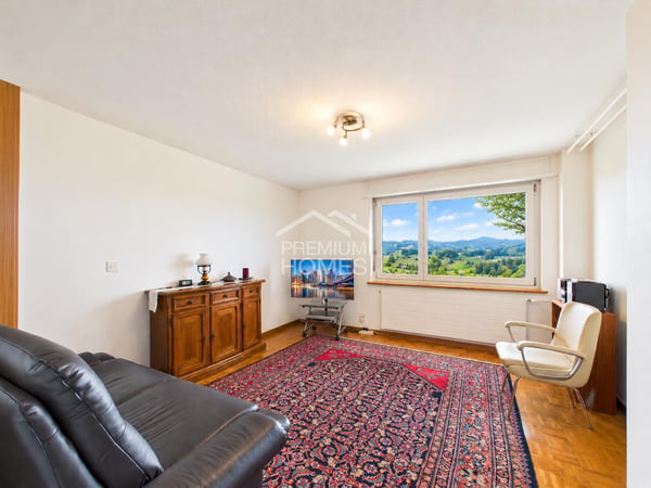 Einmalige Lage trifft auf grosszügiges Wohnhaus! 8
