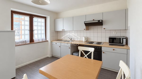 Immeuble de rendement avec 6 appartements et un commerce 5