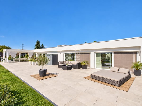 Exklusive Attika mit Feriengefühl & XXL-Terrasse