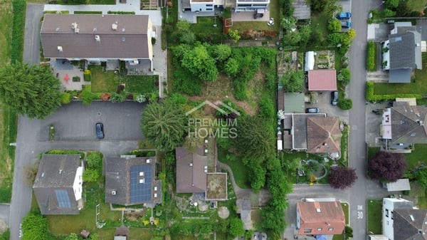 Baureifes Projekt für zwei Eigenheime 5