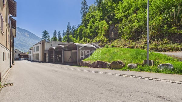 Autohaus Gewerbefläche mit Showroom oder Rendite 10