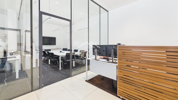 Autohaus Gewerbefläche mit Showroom oder Rendite 7