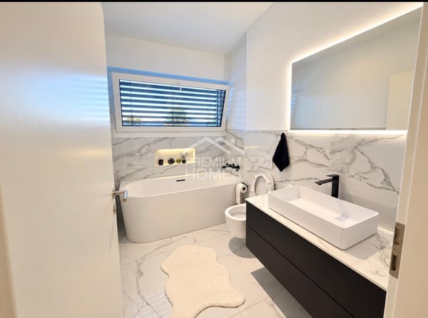 Modern Living - Stilvoll wohnen mit grosser Terrasse 7