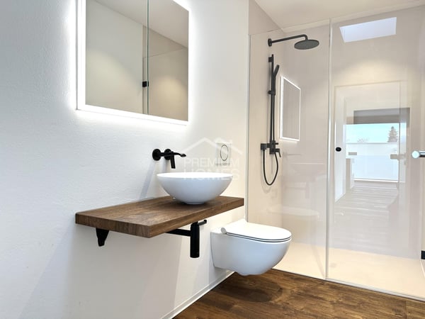 Luxuriöse 4.5 Zimmer-Attikawohnung 9
