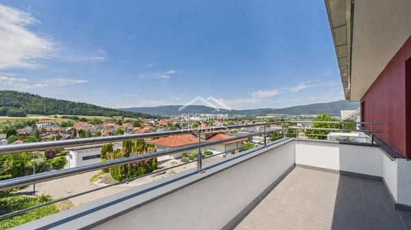 À Courrendlin: Vue, caractère & revenu locatif 1
