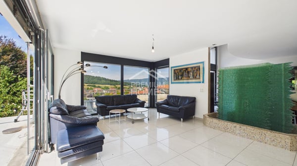À Courrendlin: Vue, caractère & revenu locatif 2