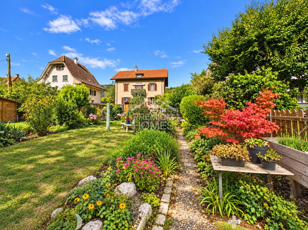 Familienglück mit Garten 1
